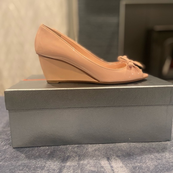 Size 36.5 light pink Prada wedge - Picture 3 of 4